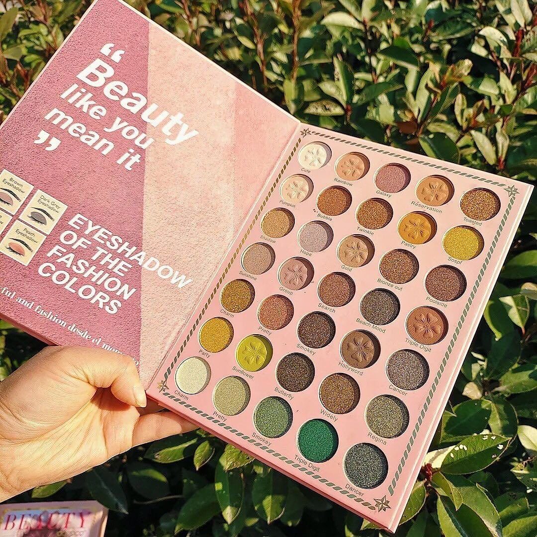 Mocallure 4 In 1 Eyeshadow Palette Book/ Eyeshadow Palette Blush and eyeshadow Palette - Image 15